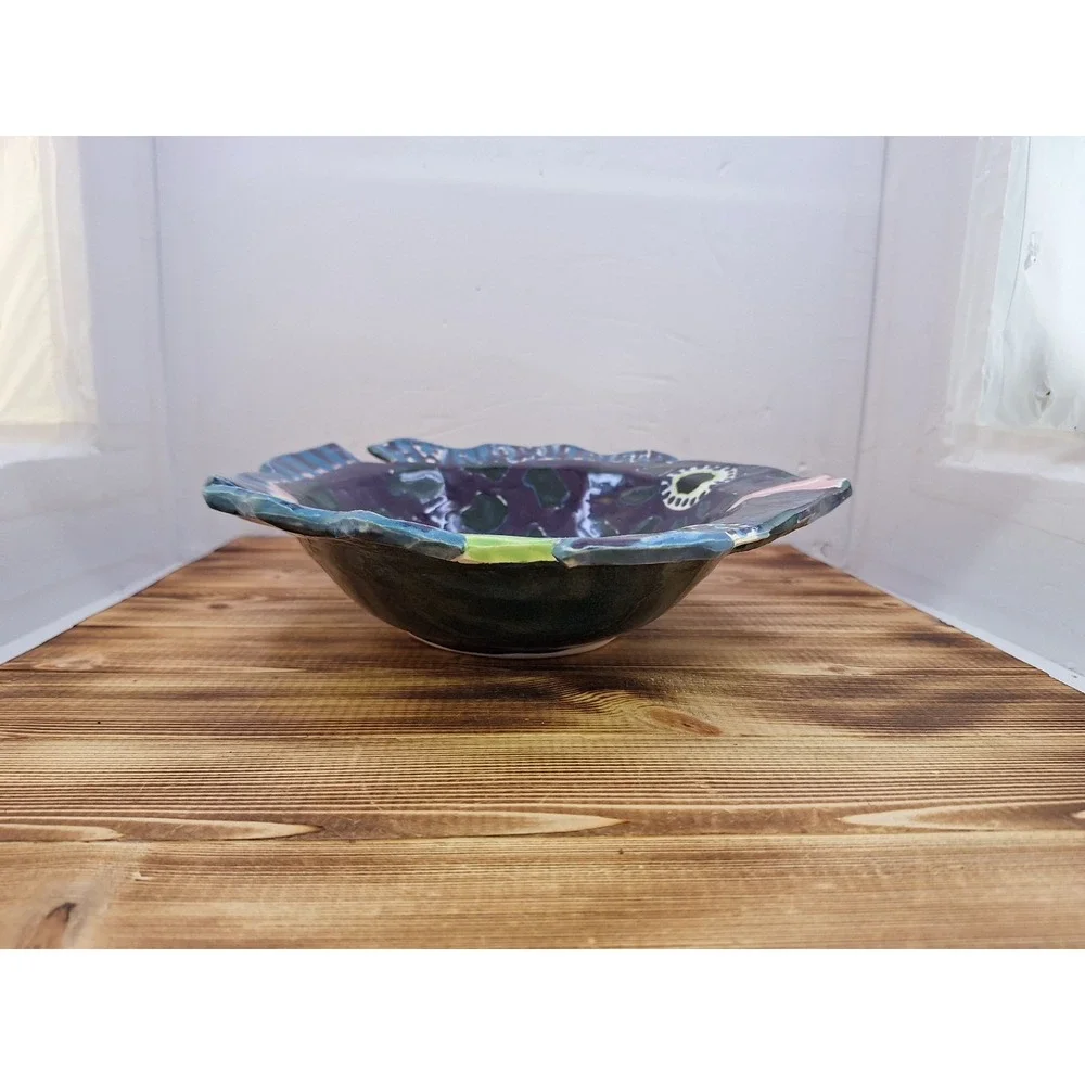 Vintage Fish Motif Small Bowl Dish, Artisan Handmade Signed 10' X 3'‎